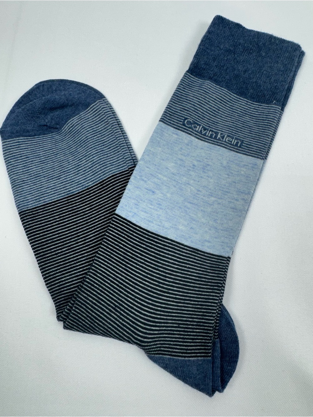 Calvin Klein CK Men’s Socks Casual Dress Striped Light Blue Black Size 10-13 NEW